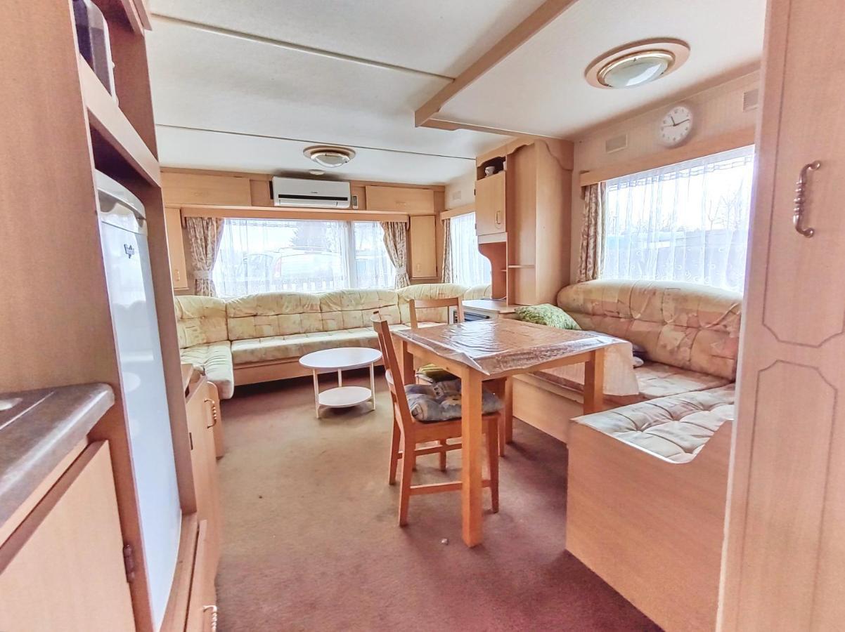 Hotel Mobilni Dum U Goldy Česká Skalice Esterno foto