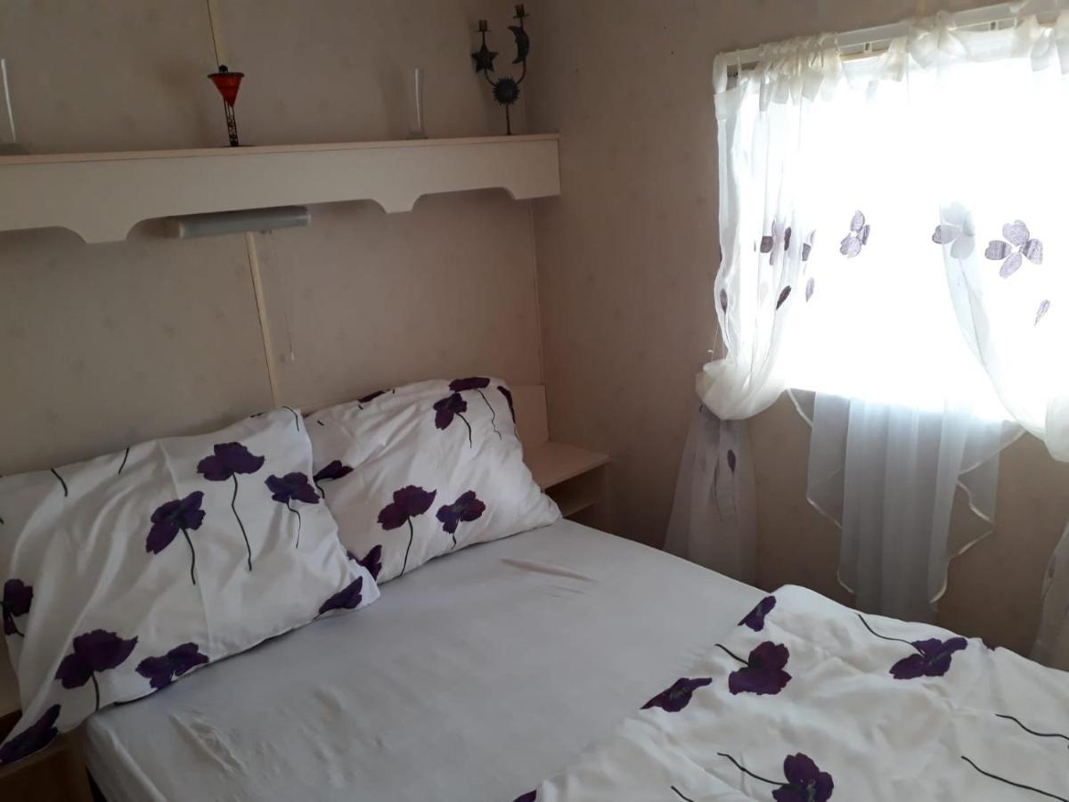 Hotel Mobilni Dum U Goldy Česká Skalice Esterno foto