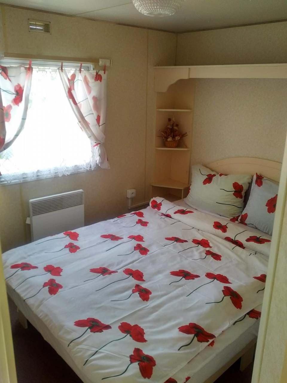 Hotel Mobilni Dum U Goldy Česká Skalice Esterno foto