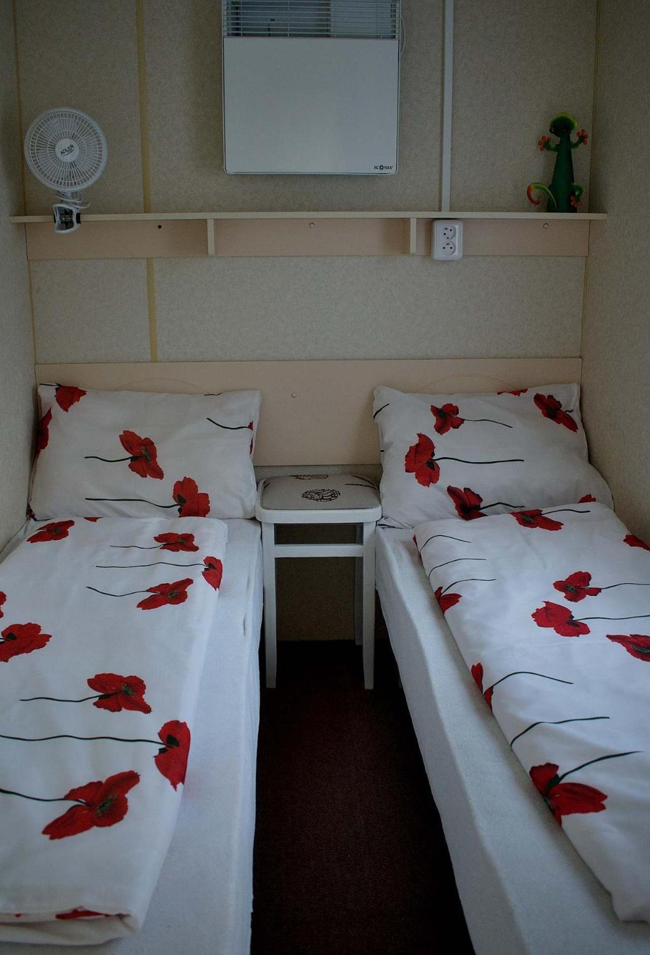 Hotel Mobilni Dum U Goldy Česká Skalice Esterno foto